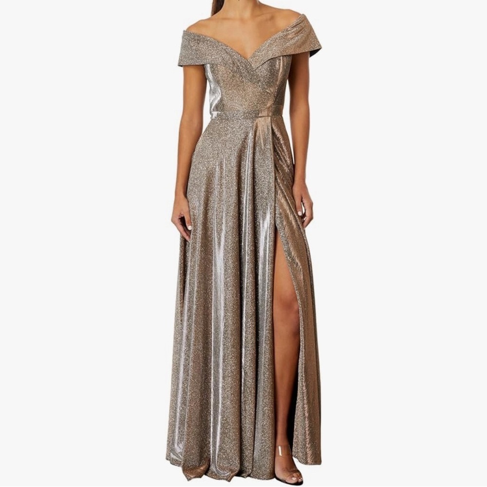 XSCAPE - Gold Sand - Shimmer Glitter off the Shoulder Gown - Size 8.